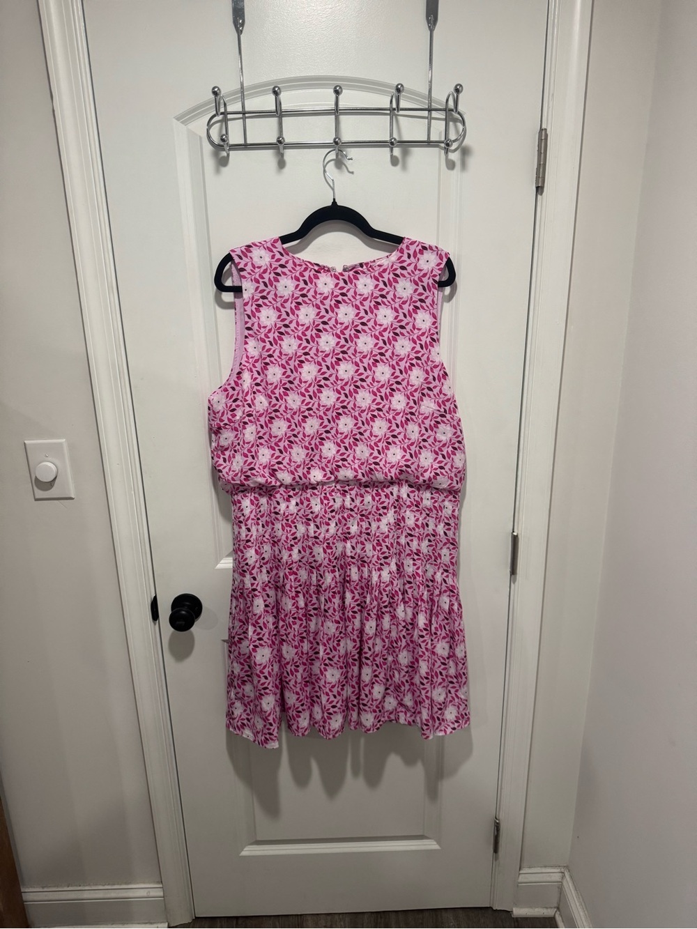 Ann Taylor Pink & White Floral Sleeveless Mini Dress